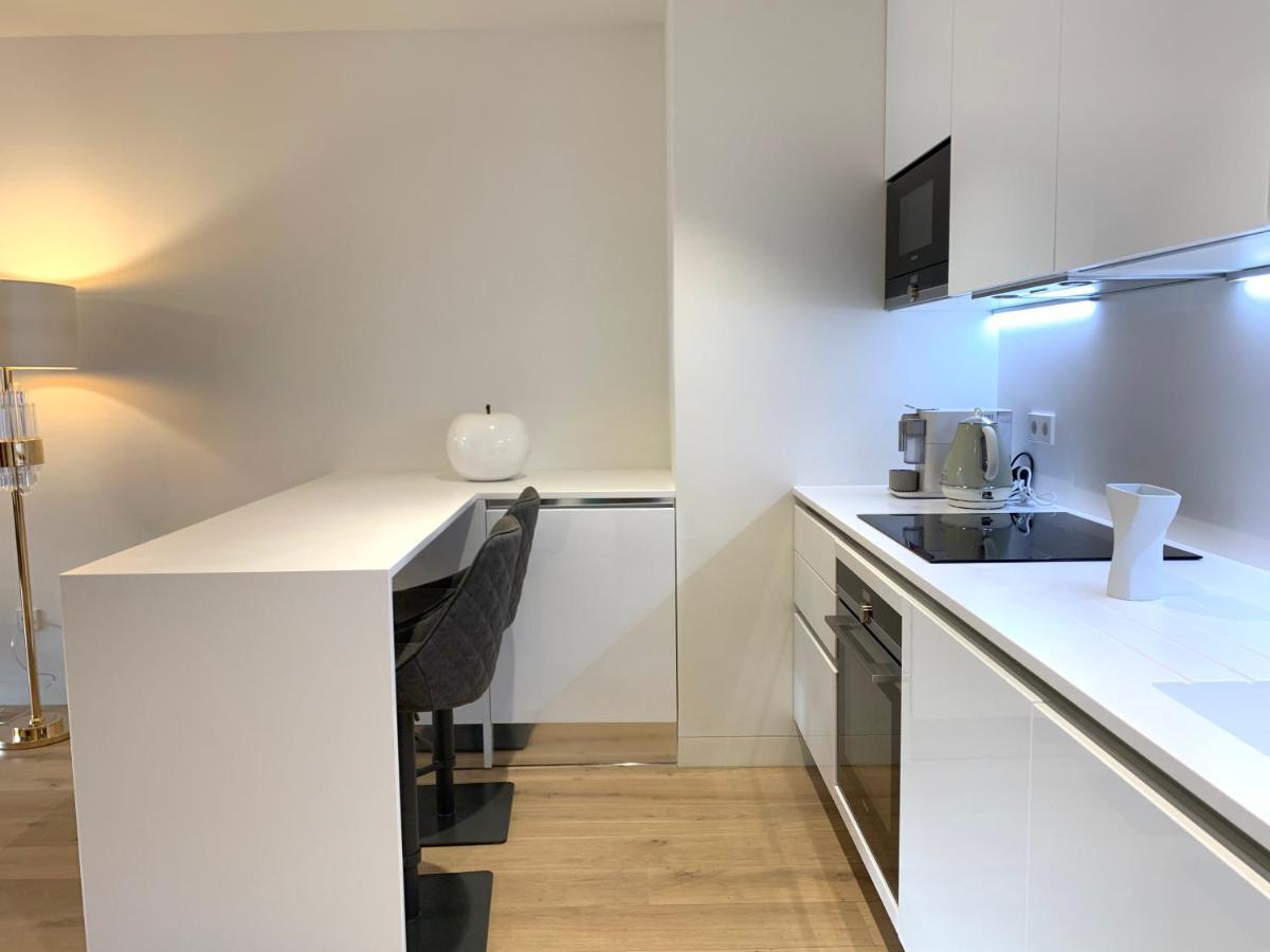 Apartament New!! Luxury Avenida Da Liberdade Flat- With Rooftop And Pool Lizbona Zewnętrze zdjęcie