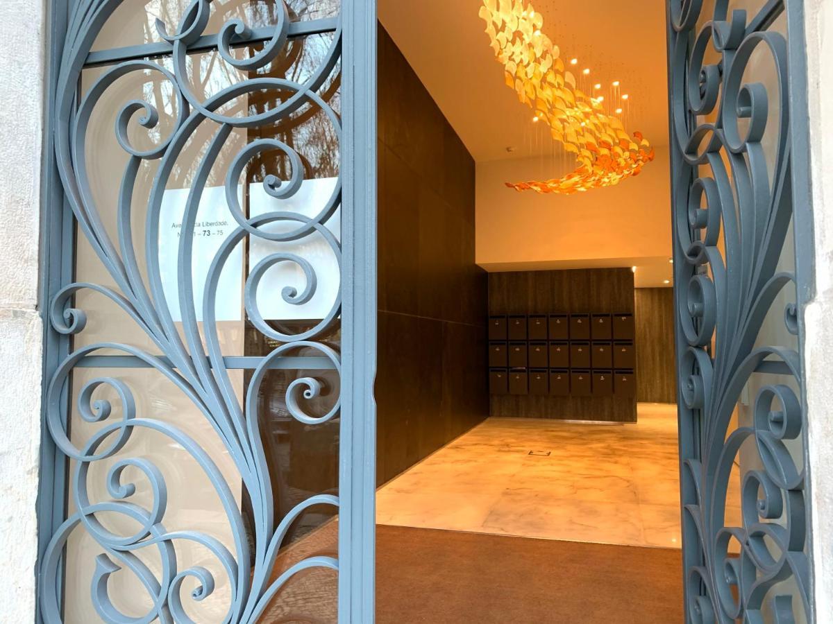 Apartament New!! Luxury Avenida Da Liberdade Flat- With Rooftop And Pool Lizbona Zewnętrze zdjęcie